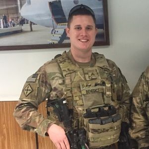 Meet your Posher, Alex